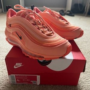 Gently worn air max 97